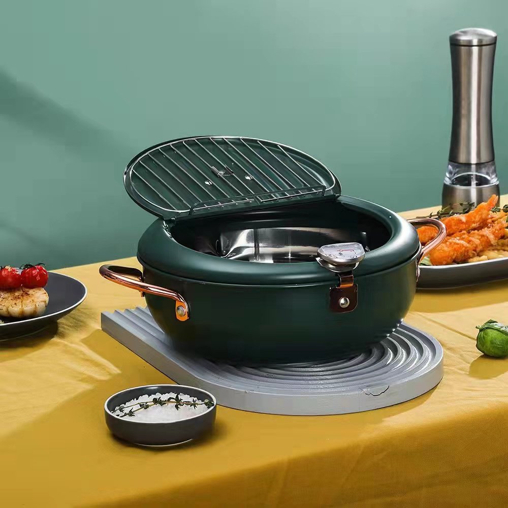 3.4L Frying pot with thermometer and oil drain grill product image 3