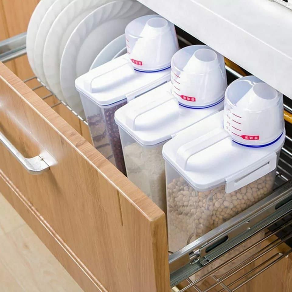 Cereal  Storage Container with measuring cup and handle product image 3