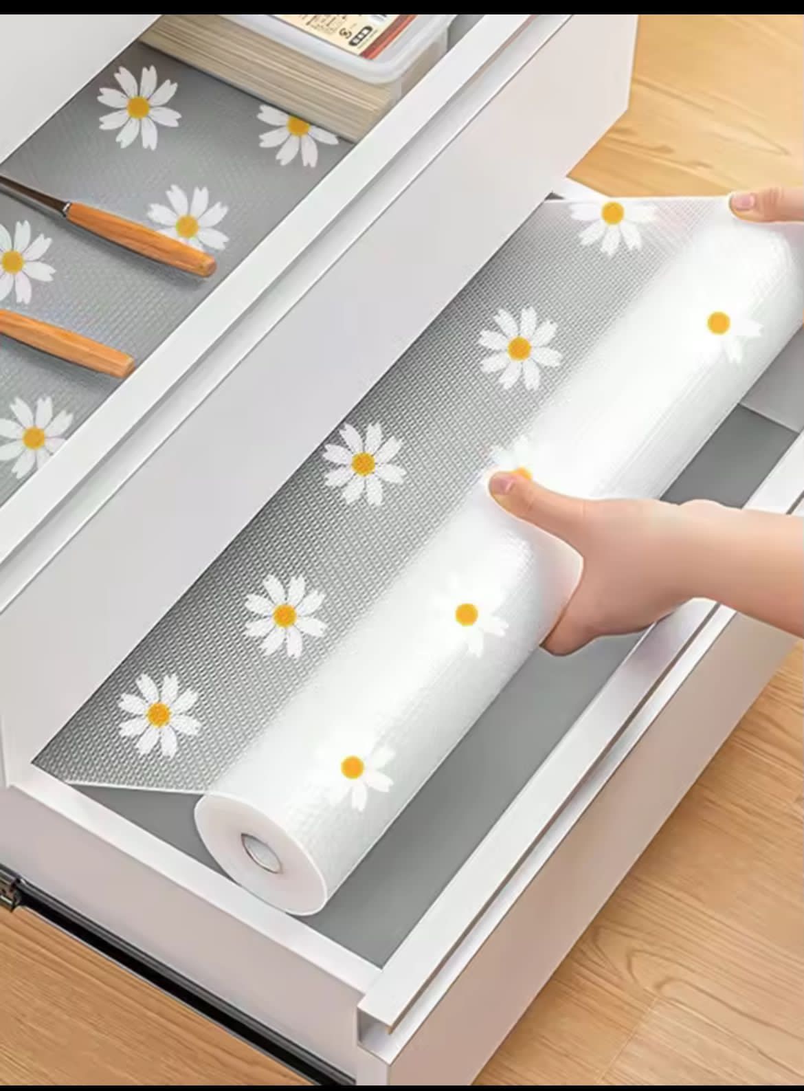 Daisy pattern Kitchen drawer liners