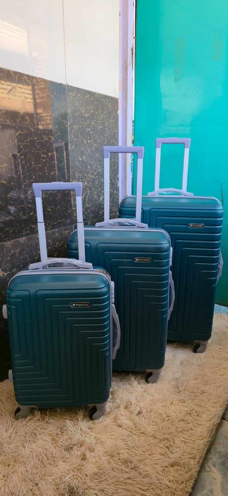 fibre suitcases

Per set of 3 Pcs product image 3