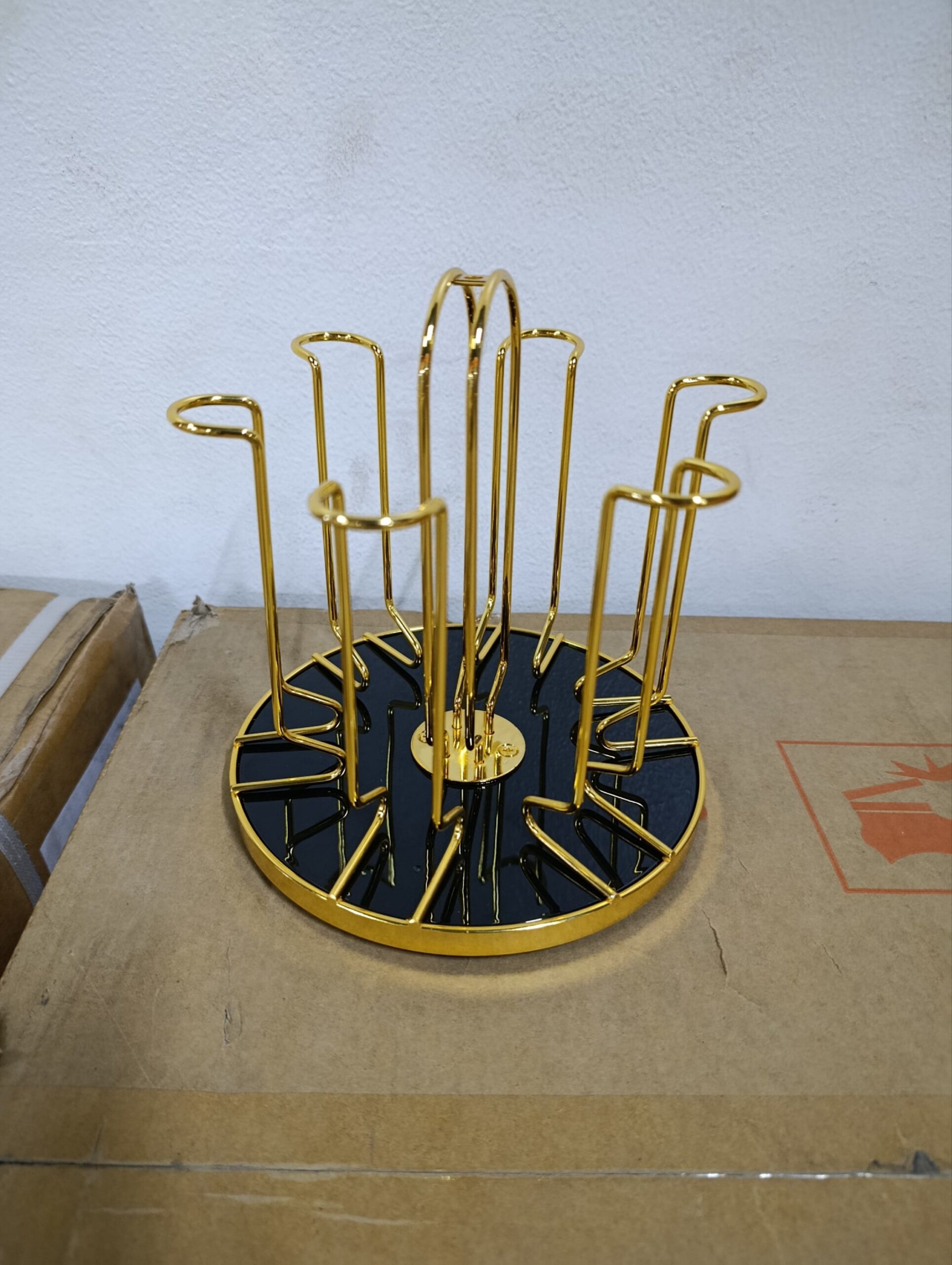Rotatable Glass Holder Rack