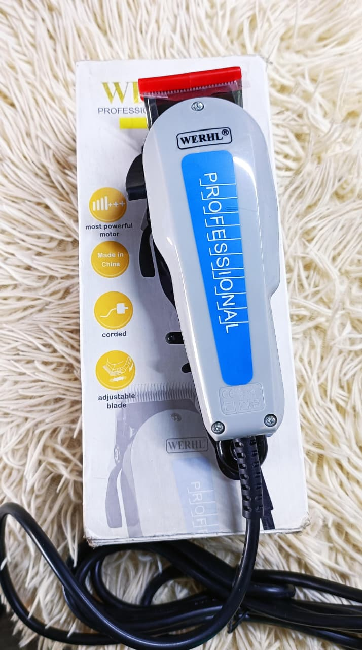 WERHL PROFESSIONAL shaver