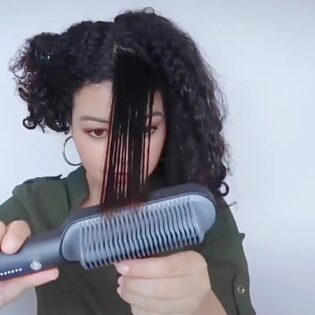 Electric hair straightener