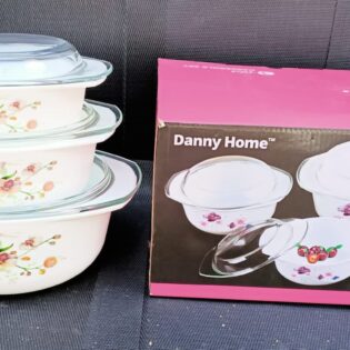 Casserole bowls with clear lids