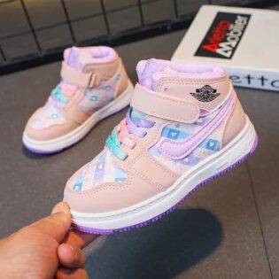 Kid's high-cut shoes