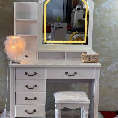 Dressing table